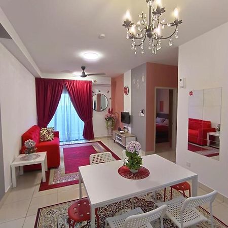 E. R Homestay 3R2B Nearby Klia Сепанг Экстерьер фото